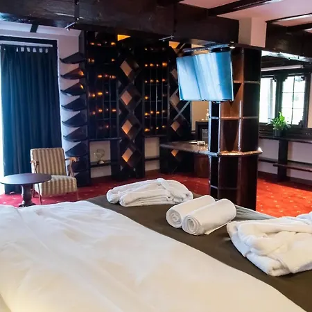 فندق مبيت وإفطار Bahus 4*