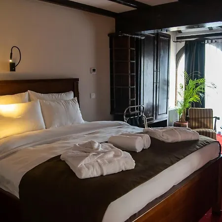 Bahus فندق مبيت وإفطار 4*