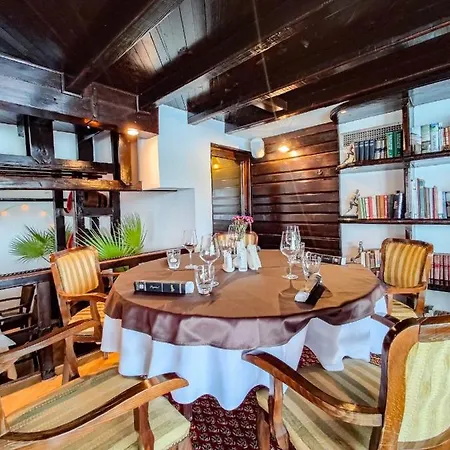 Bed & Breakfast Bahus 4*