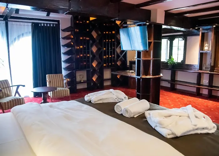 住宿加早餐酒店 Bahus 4*