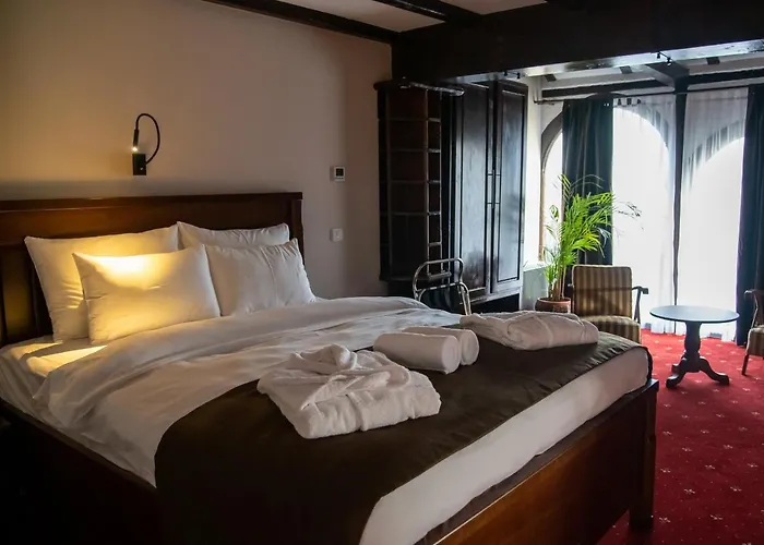 Bahus 住宿加早餐酒店 4*