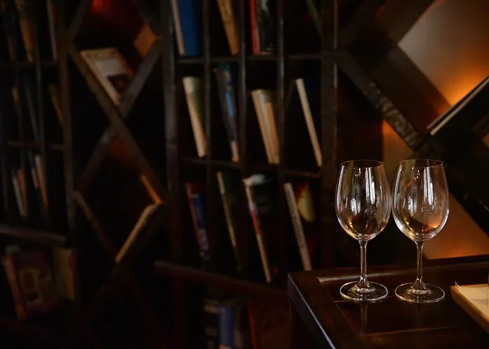 Bahus 住宿加早餐酒店 4*